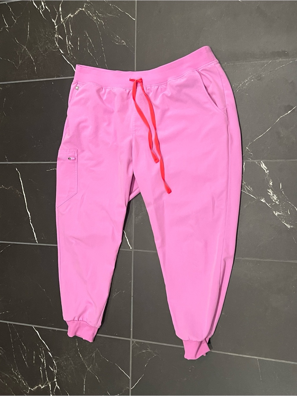 FIGS Zamora Jogger in pink 3X